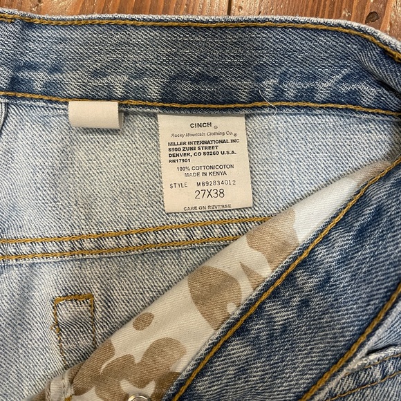 Men’s cinch jeans 27x38 light wash - Picture 3 of 6